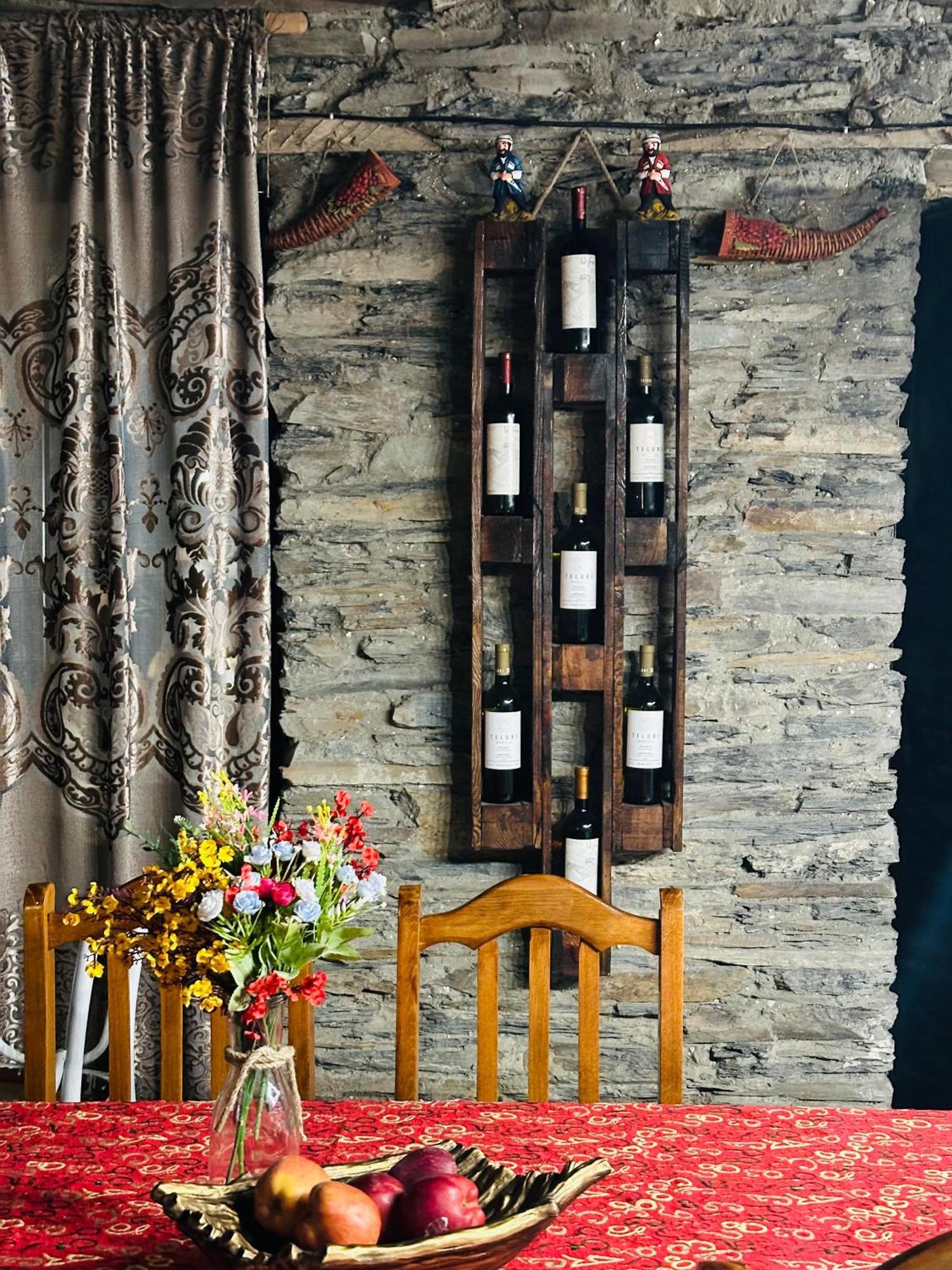 Nanila Hotel Ushguli ภายนอก รูปภาพ